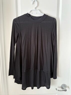 Lululemon Women’s dare to drape Long-Sleeve Layered Tunic Top